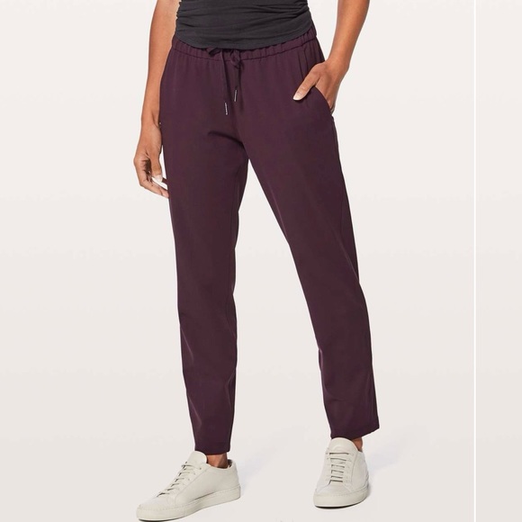 lululemon athletica Pants - Lululemon On The Fly Pant Black Cherry Size 8